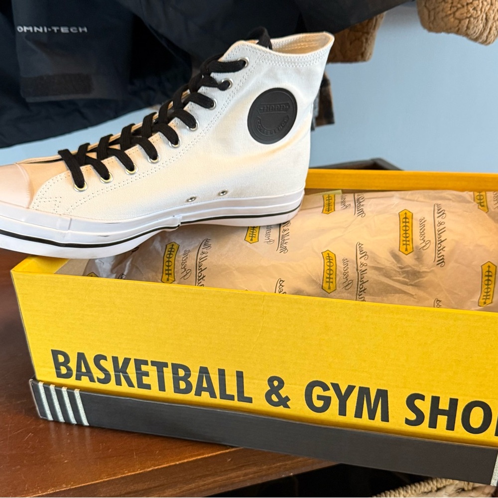 Hood Conference High-Top Sneakers - White & Black